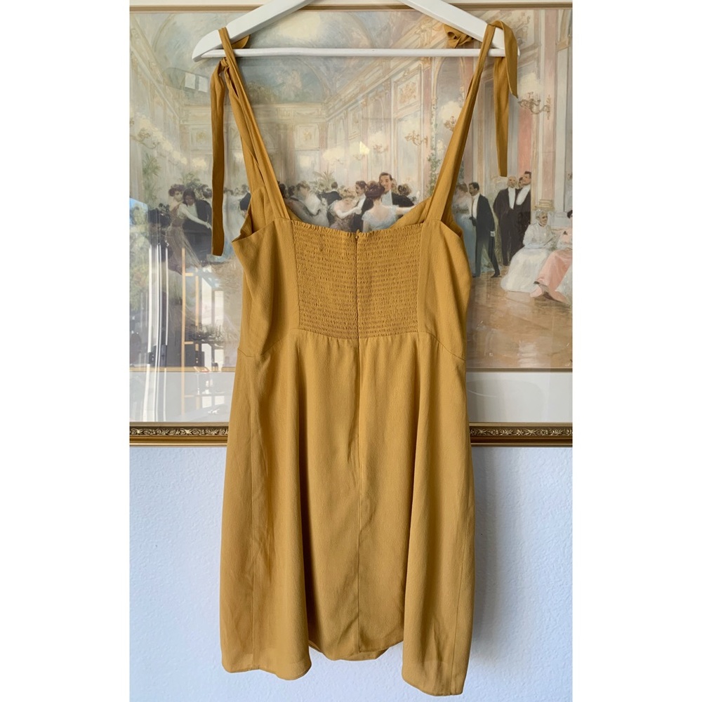 SOLD. Aritzia Wilfred Free Cammy Dress Cairo Gold - Picture 7 of 8